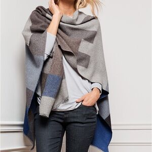 EILEEN FISHER | Color-Block Jacquard Wool Wrap | OS